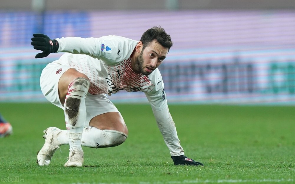  AC米兰青春风暴来袭，U21小将包办制胜球